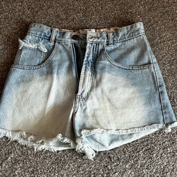 Vintage Denim Republic denim shorts - Picture 1 of 6